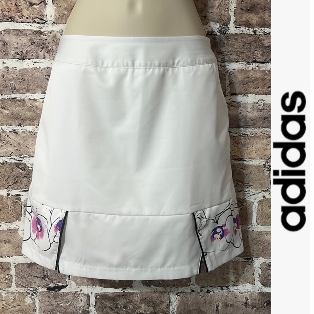 𝅺Adidas Tennis / Golf‎ Skort - ClimaCool Fashionable Activewear